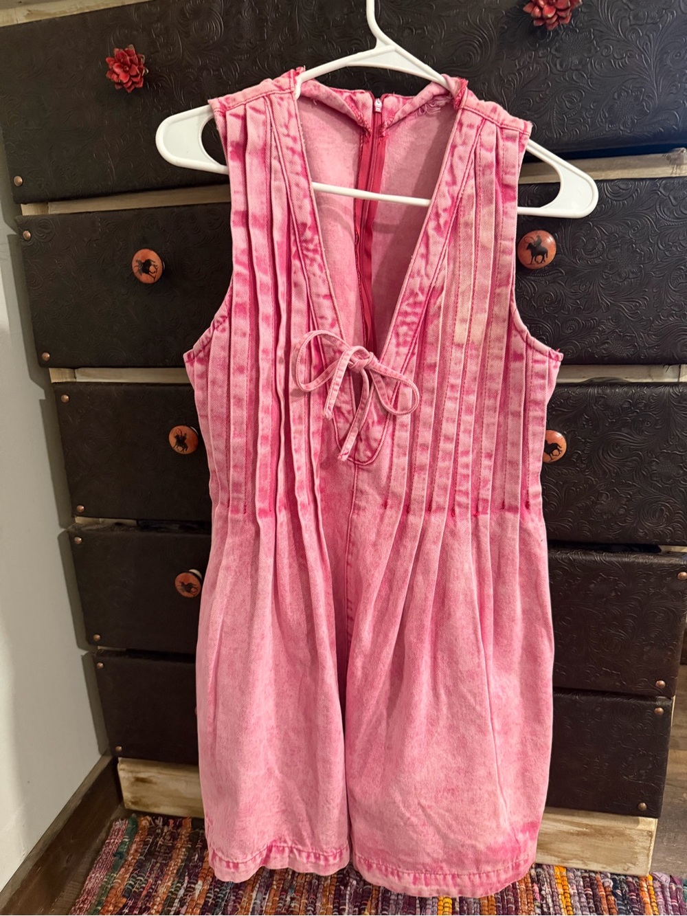 Pink Sleeveless Pleated Women's Dress